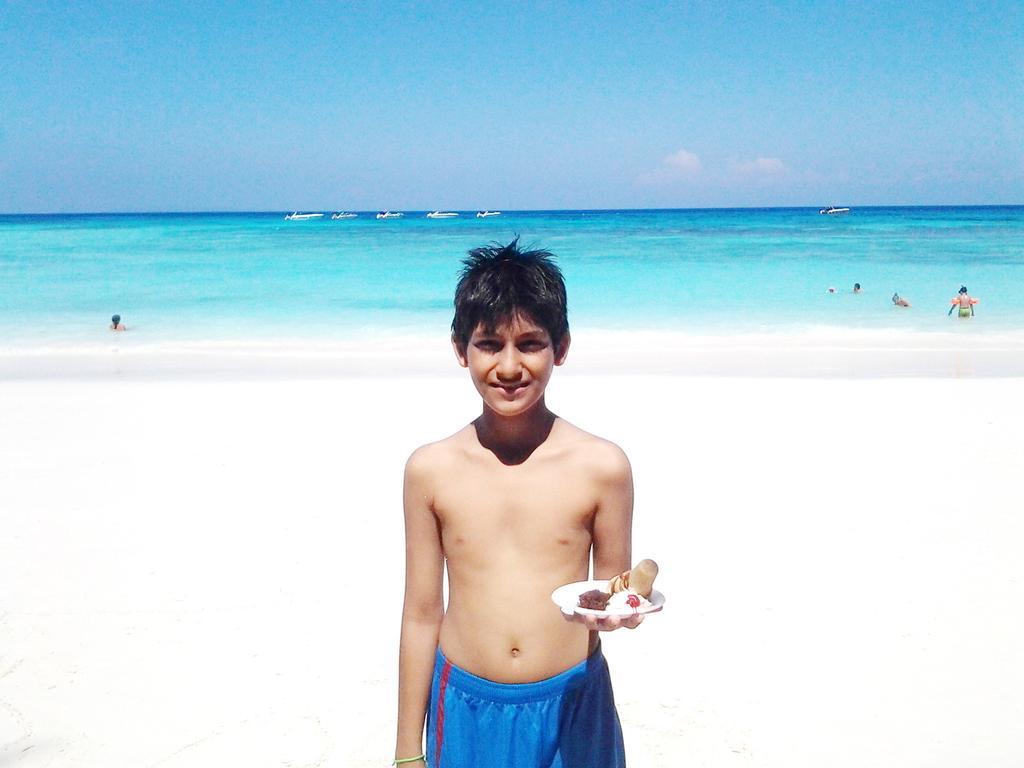 Goldsea Beach Patong Buitenkant foto