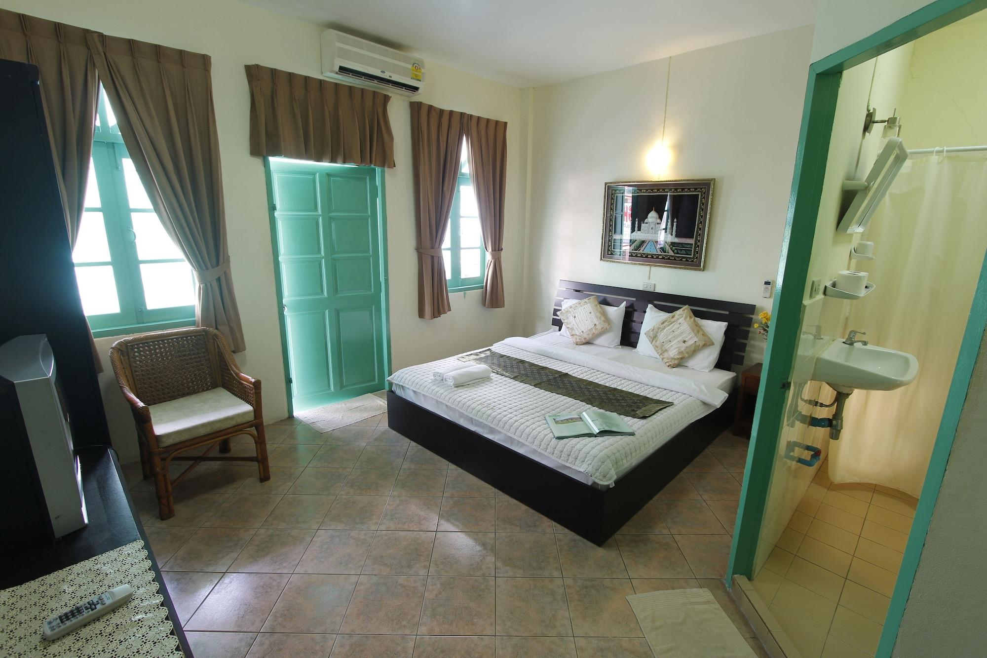 Goldsea Beach Patong Buitenkant foto